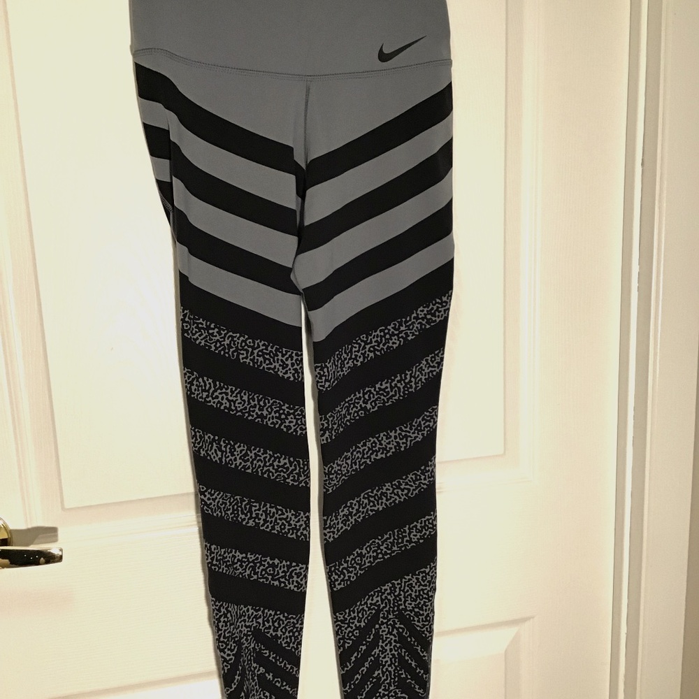 Nike dry fit leggings